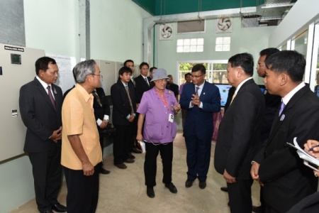 Sirindhorn with Hang Chuon Naron open Solar in Cambodia