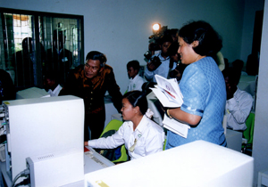 Sirindhorn with Hun Sen at KCIT in Cambodia